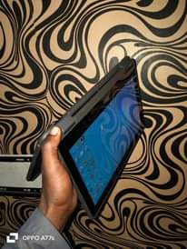A picture of Dell latitude 3189 slim