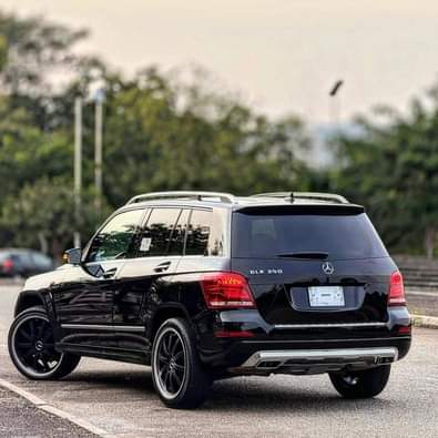 A picture of ACCIDENT FREE An Extremely Clean Foreign Used 2013 Mercedes Benz