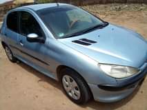 A picture of Peugeot 206 first body