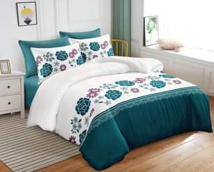 A picture of 6 6 duvet