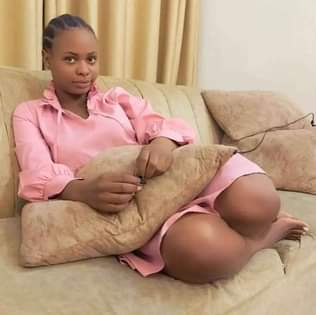 A picture of DADA POA WADOGO WADOGO KABISA TENA WENGI WANA UMRI MDOGO
