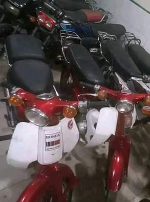 A picture of CLEAN TOKUNBO SUPER Cub Directly from Japan Working HONDA Super