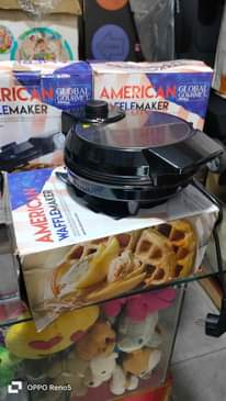 A picture of American used waffle makers Ugx 150 000