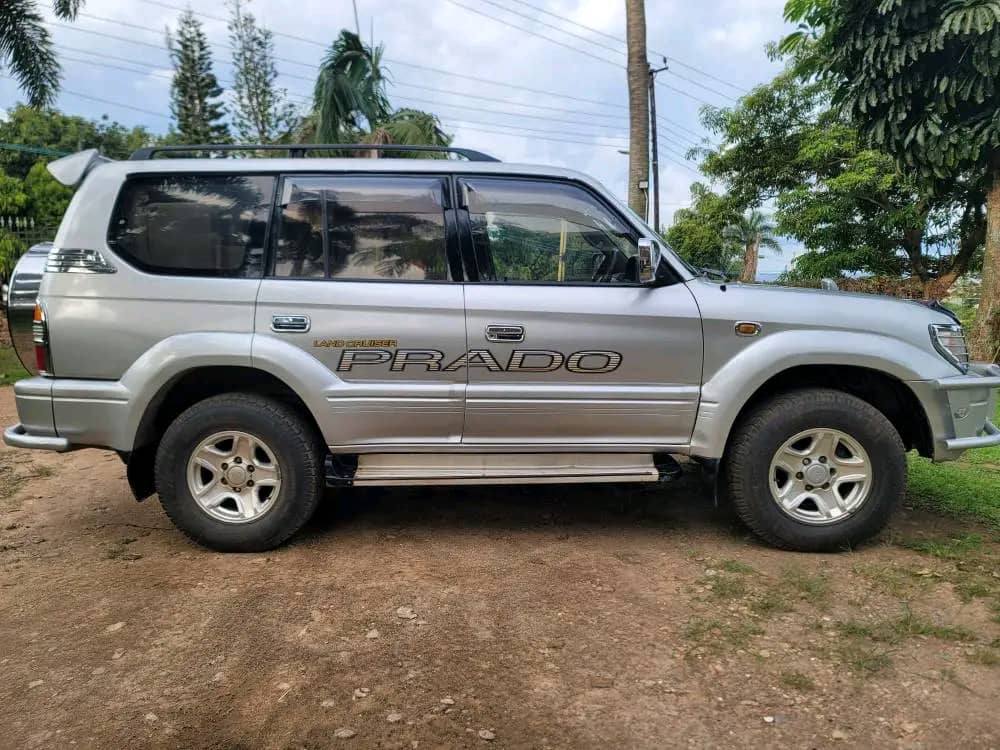 A picture of Prado TX 1kz 3.0 Diesel 26m Call 0743795001 0726057699