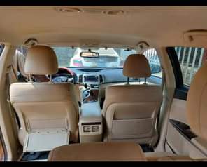A picture of Toyota Venza 2010 4 plugs First body Buy and drive
