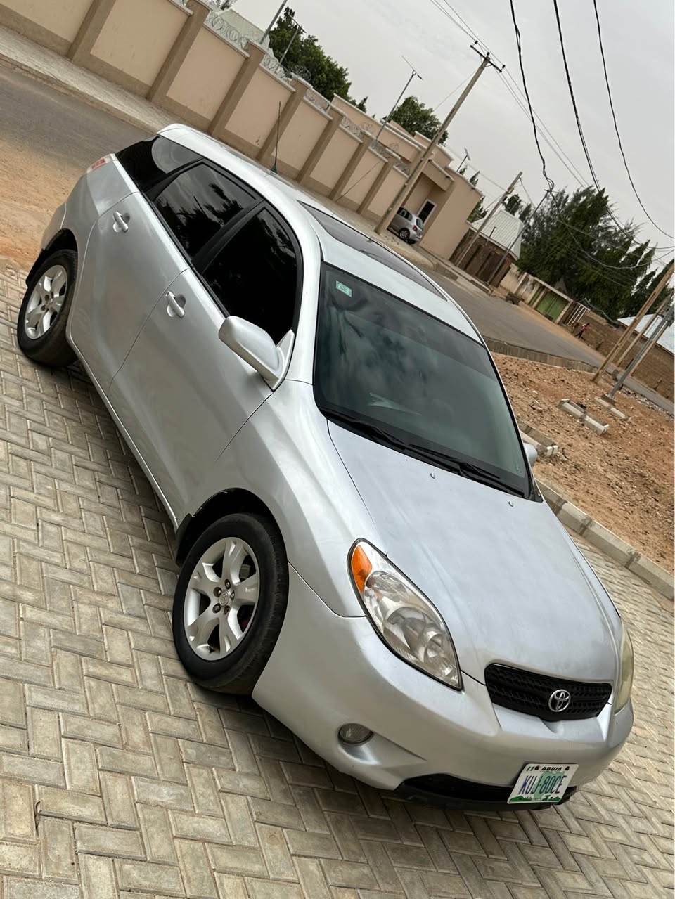 A picture of Toyota Matrix 2005