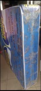 A picture of Ofa Ofa kubwa leo Vita foam 5x6 10inch 240 000