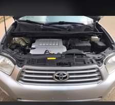A picture of Toyota Highlander 2009