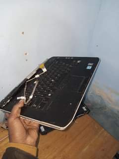 A picture of KIPANDE CHA LAPTOP HAKINA HDD Ni kizima kipo Poa Kina
