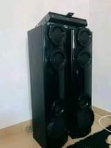A picture of urgent please home theater system for sell please call 09036938676