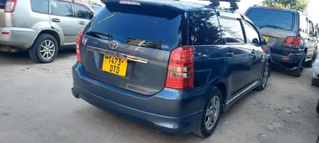 A picture of Toyota wish