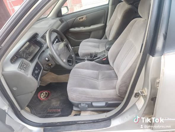 A picture of Toyota camry 2002 V6 engine working perfectly