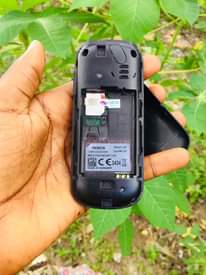 A picture of Nokia 1280
