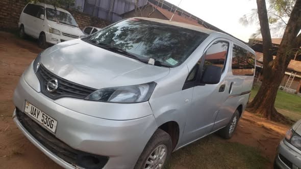 A picture of Nissan Van