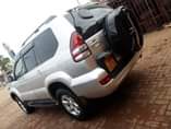 A picture of 2004 Toyota Tx Prado