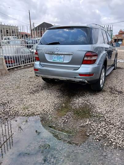 A picture of Registered 2010 Mercedes Benz ML350 First body 