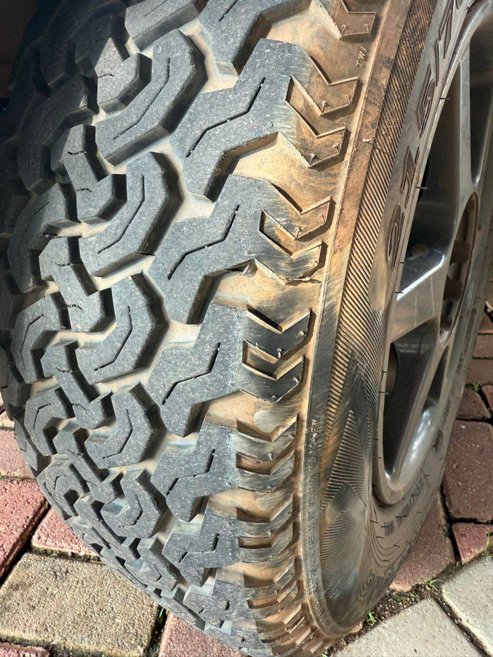 A picture of Rav 4 Manual 2000 model