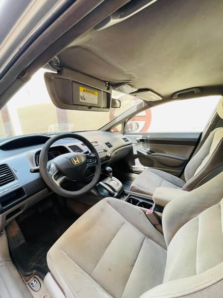 A picture of Honda civic 2008 model 07042702313