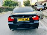 A picture of BMW 3 SERIES