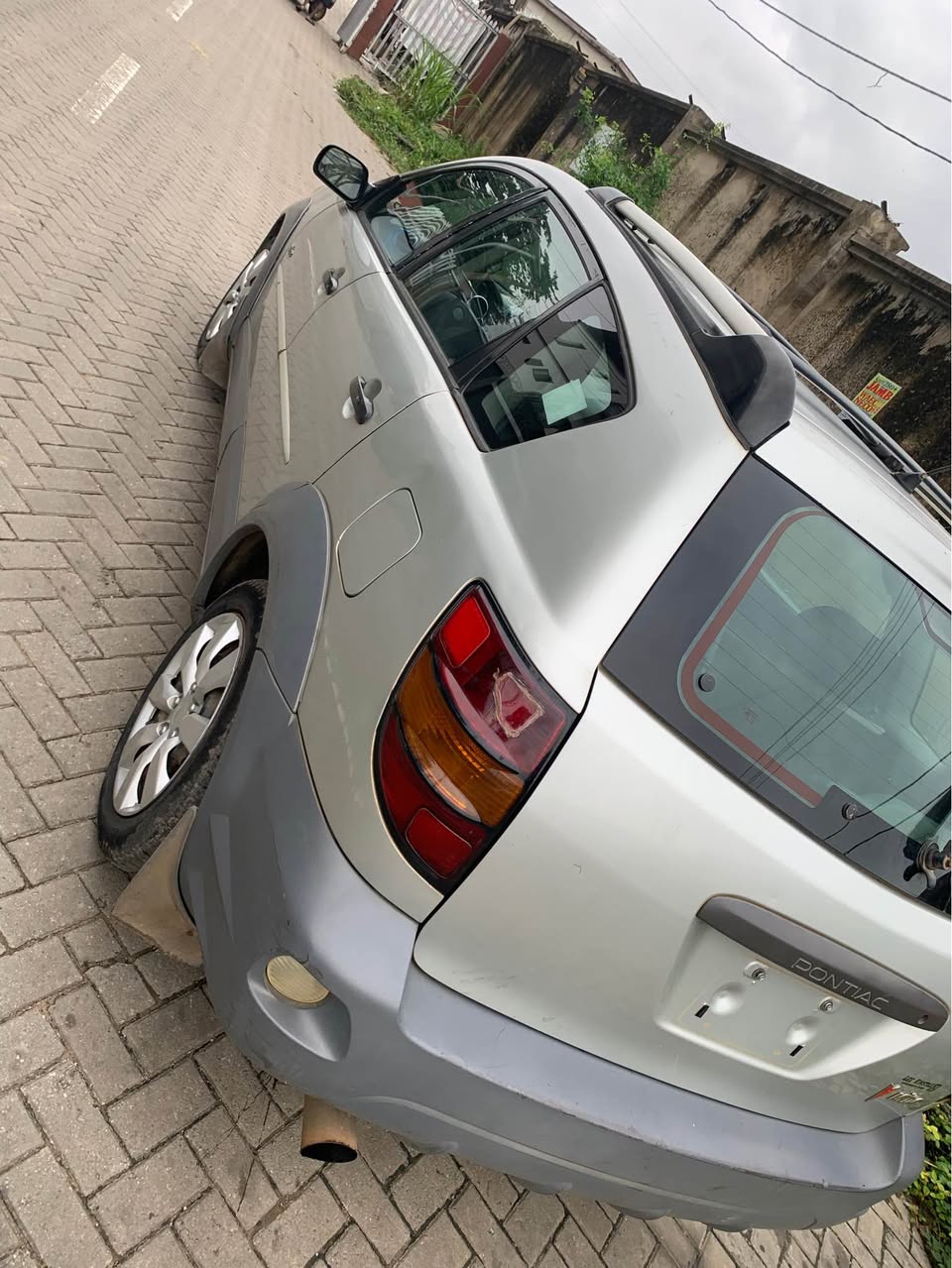 A picture of Pontiac vibe 03 04