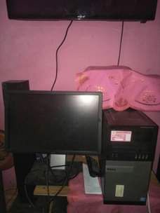 A picture of Dell deckstop