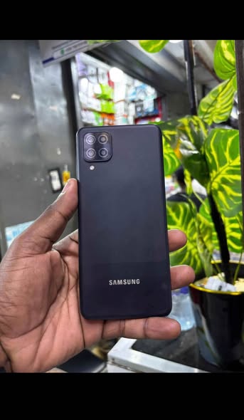 A picture of Samsung galaxy A12