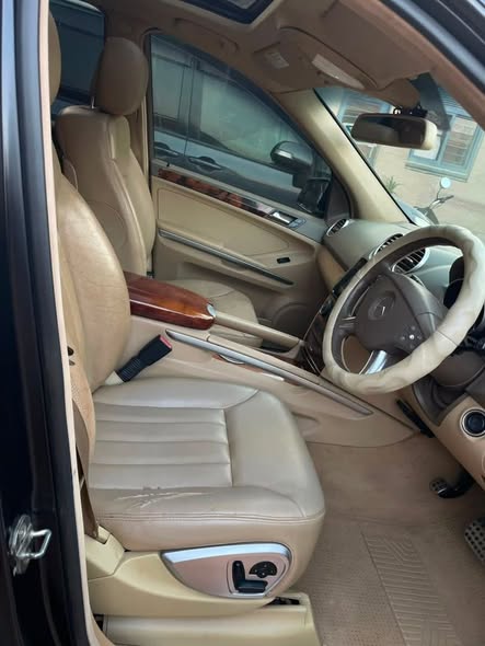 A picture of M Benz ML350 petrol V6 well maintained 33M