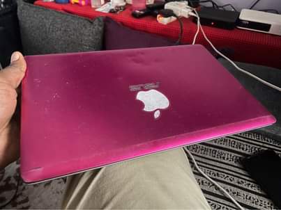 A picture of Asus Laptop on sale