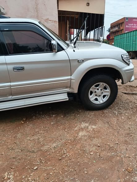 A picture of TX Land Cruiser Prado UBD diesel Automatic at 0759262261 now