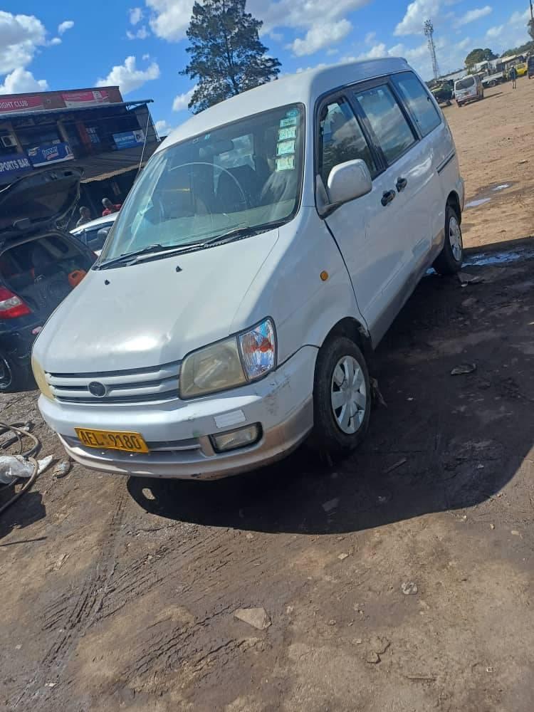 used toyota noah