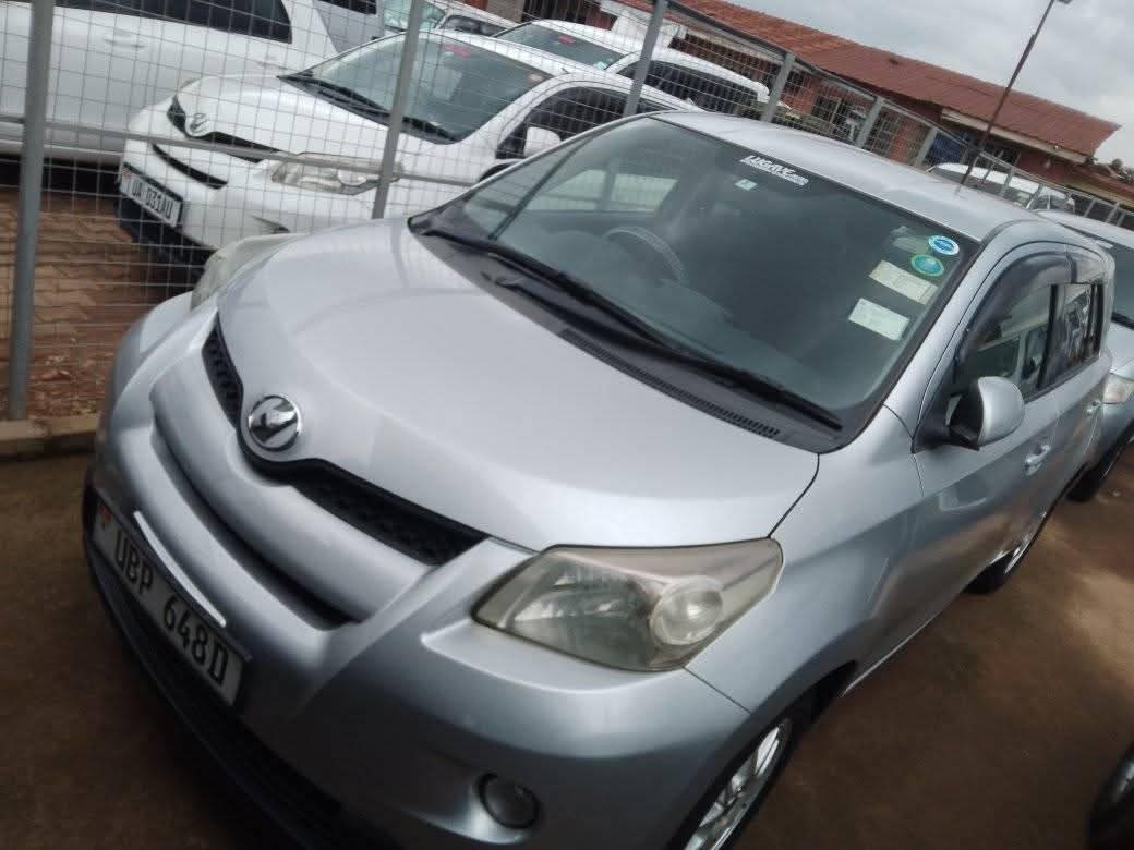 A picture of Toyota IST model 2008