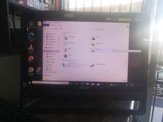 A picture of Acer all in one