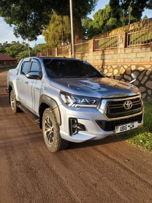 A picture of HILUX 2017 125M