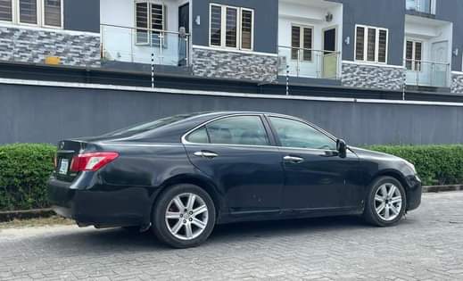 A picture of Good deal. Clean Lexus es350 2009. Partly first body. Untampered