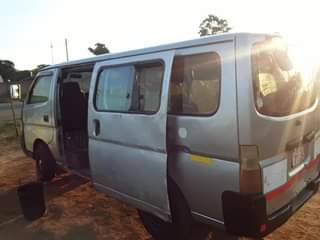 used nissan caravan