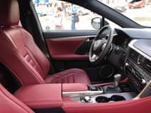 A picture of Some features of 09061358848this vehicle include 6 cylinder engine Thumbstart