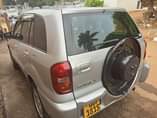 A picture of Toyota RAV4 2005 1 8cc vvti