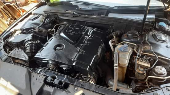 CARS &.