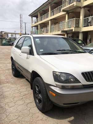 A picture of 2002 Lexus RX300