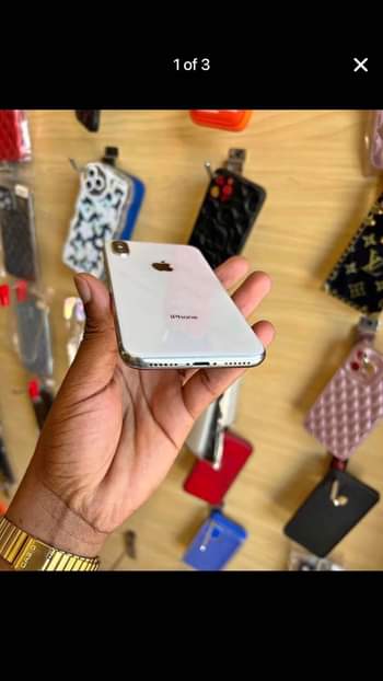 A picture of iPhone X 64 Gb