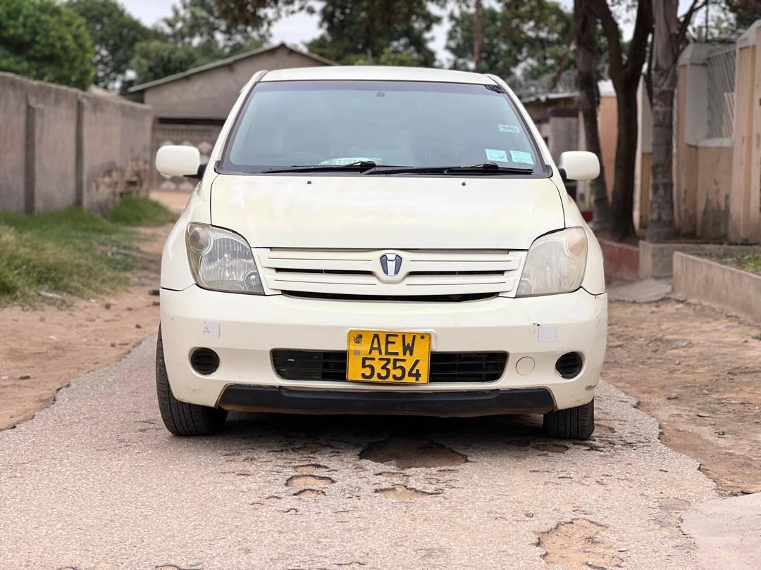 used toyota ist