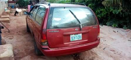 A picture of Nissan premera