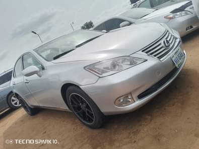 A picture of Over highest grade Lexus ES 350 everything is intact and