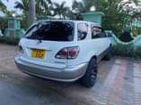 A picture of Price Bei 18 5m 0762664660 Exchange Allowed Toyota Harrier old