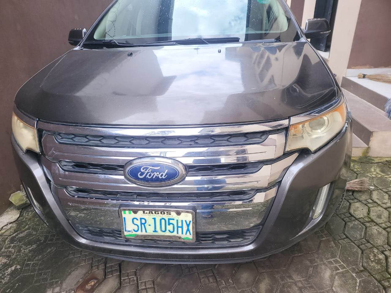 A picture of Registered Ford Edge 2012 limited with thumbstart full pano well