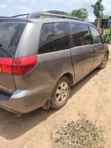 A picture of Clean Toyota Sienna 05 06 First body