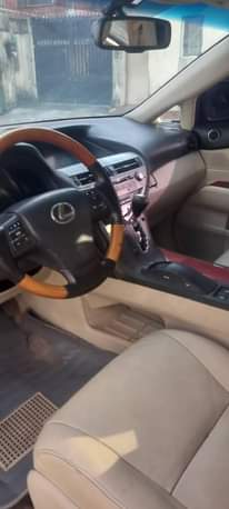 A picture of 2010 11 Lexus Rx350 Full Option