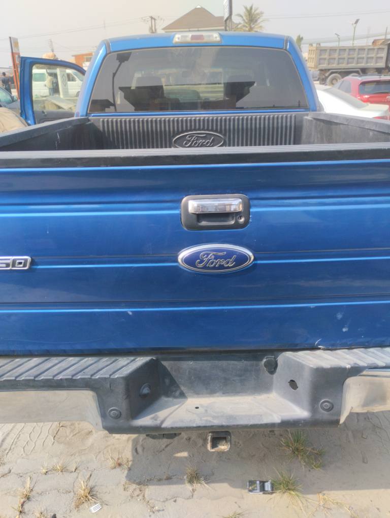 A picture of Ford truck F150