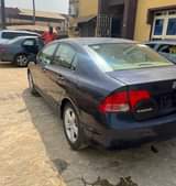 A picture of HONDA CIVIC 06