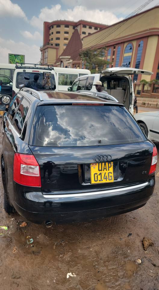 A picture of AUDI A4